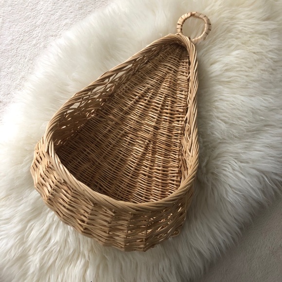 Sold-BoHo vintage hanging wicker wall basket - Picture 5 of 7